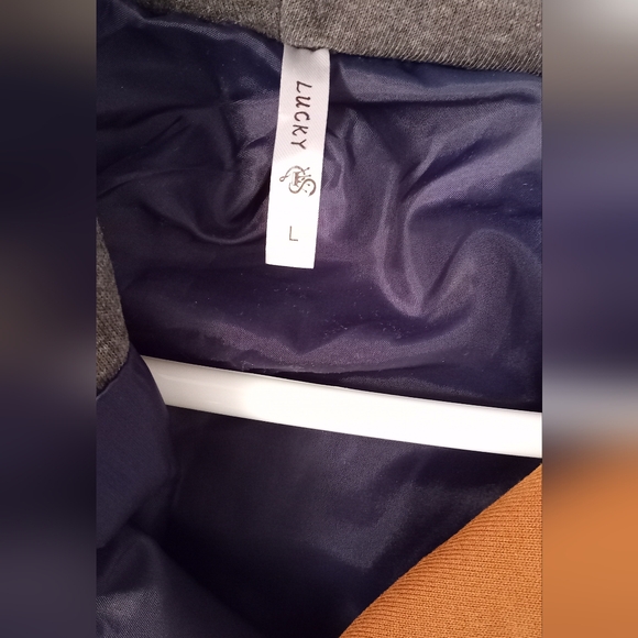 Jacket - Picture 5 of 5